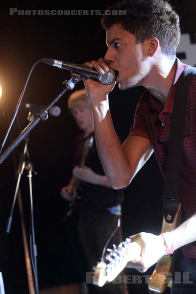 USELESS EATERS - 2015-09-07 - PARIS - Point Ephemere - 